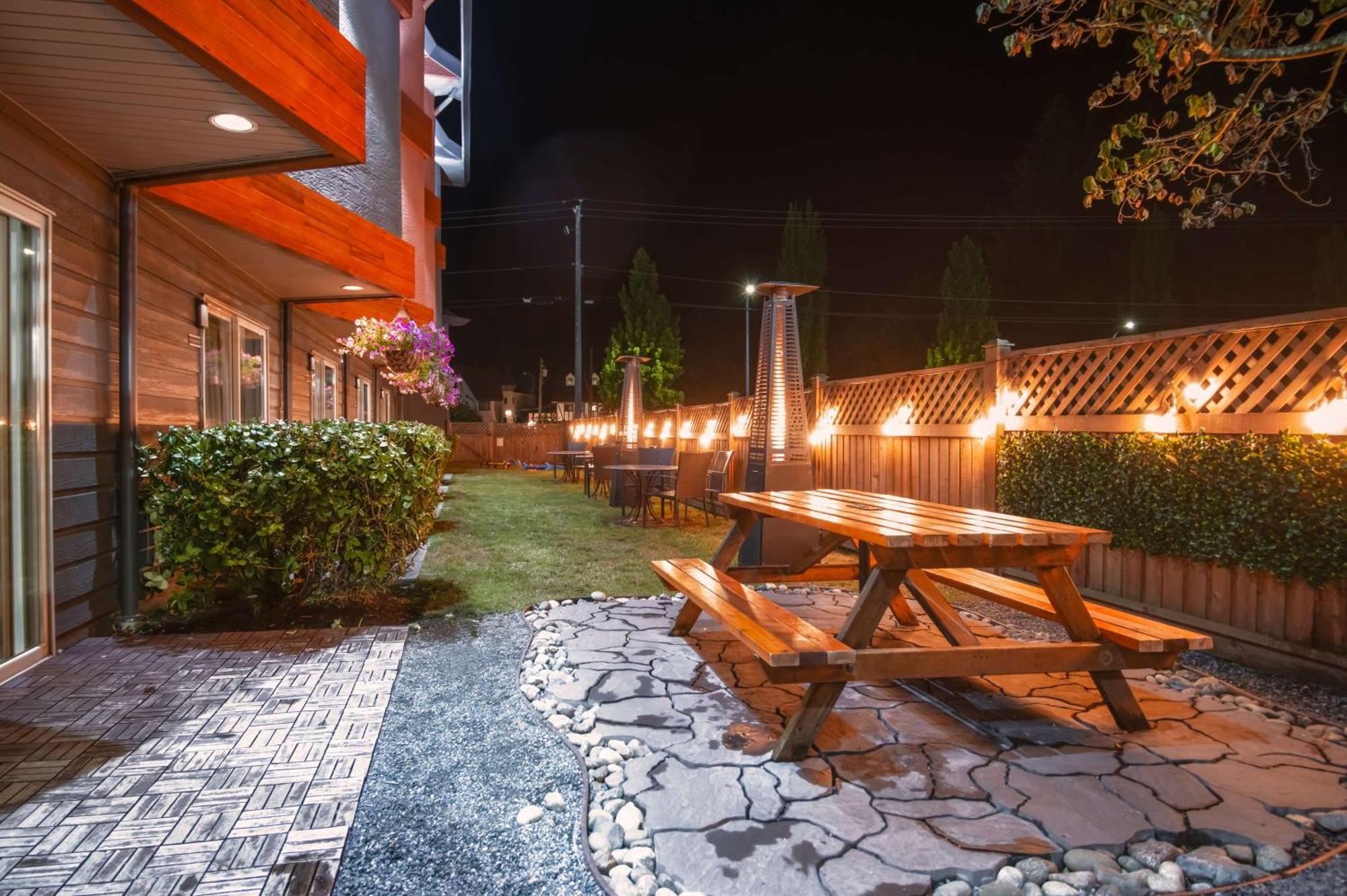 Coast Parksville Hotel Ngoại thất bức ảnh