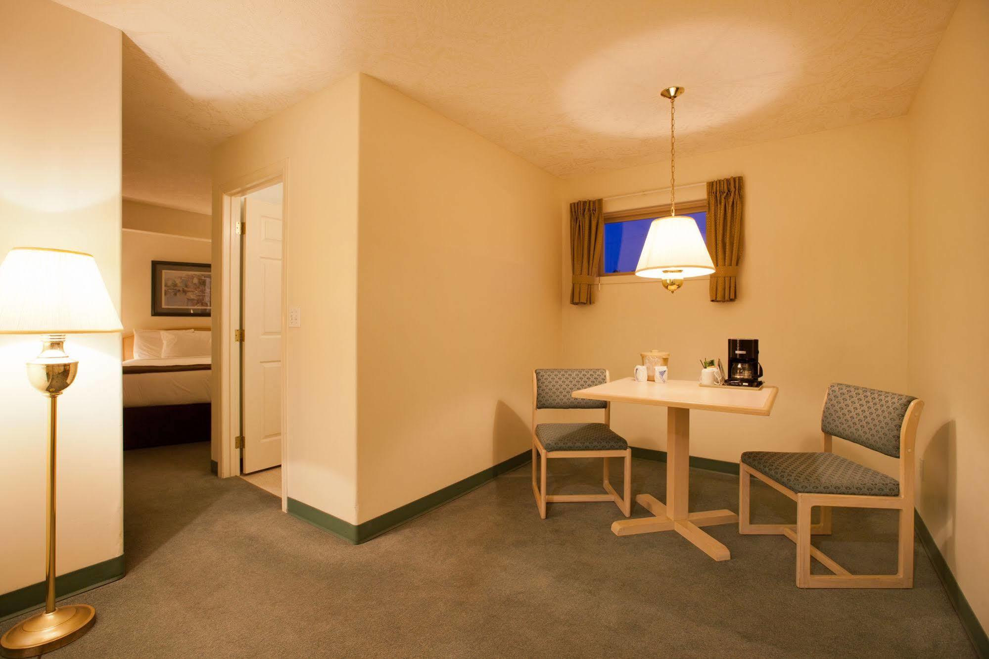 Coast Parksville Hotel Ngoại thất bức ảnh